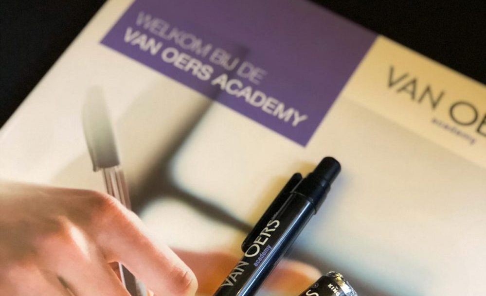De Van Oers Academy