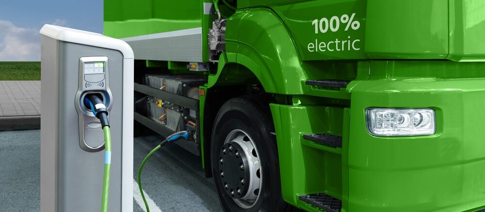Bedrijven stellen strengere eisen voor de CO2 uitstoot van vrachtwagens