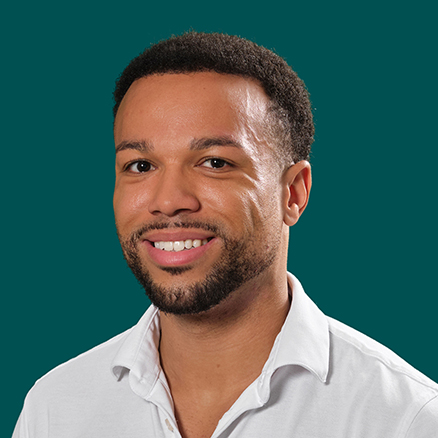 Portret Chinedu Decker