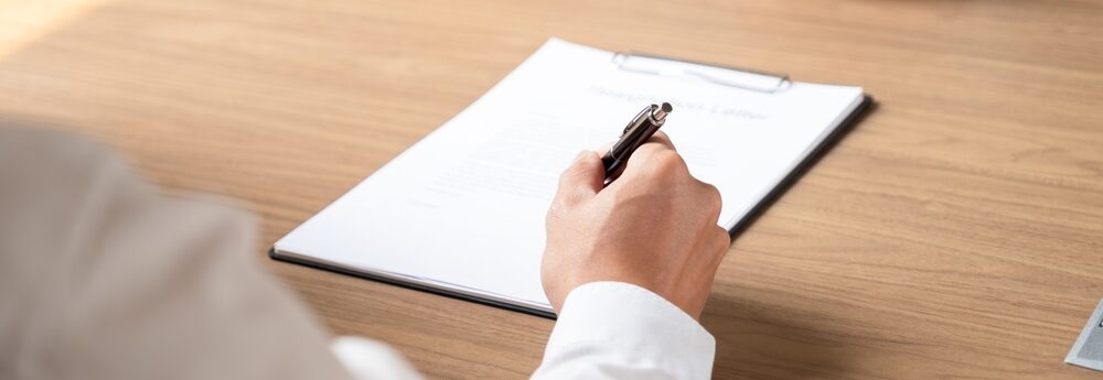 Werknemer uit dienst: waar moet u op letten?