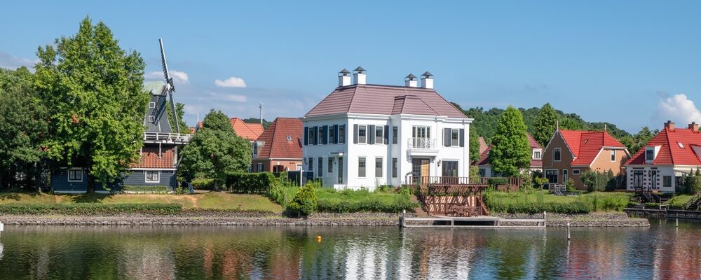 Overdrachtsbelastingtarief bij verkrijging kavels met woningdelen